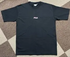FILA フィラ プリントTシャツ ブラック×ピンク　Mサイズのサムネイル