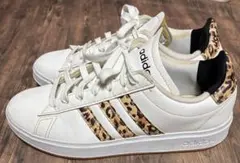 adidas スニーカー レオパード柄 レディースのサムネイル