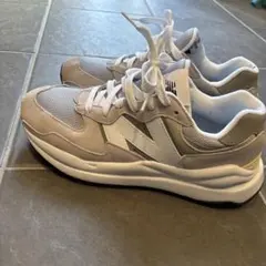 New Balance スニーカーのサムネイル