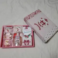 ミッキー&ミニー　ディズニート　石鹸　ハンカチ