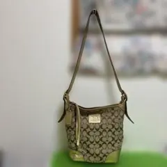 coachショルダーバッグ