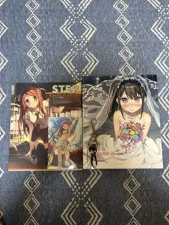 カントクグッズセット(画集、キーホルダー、ポストカード)のサムネイル