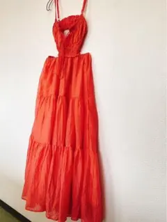 オレンジ キャミワンピ サイドカットアウト 肌見せ マキシ丈 ワンピース S