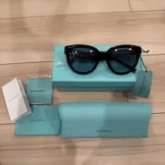 Tiffany & Co. サングラス フラワーモチーフ TF4068-B - メルカリ