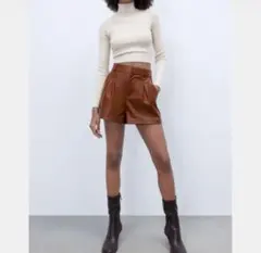ZARA フェイクレザー ショートパンツ ブラウン