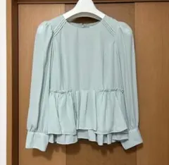 【新品タグ付】earth music&ecology 裾ペプラムフリルギャザー