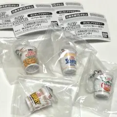日清カップヌードル　めじるしアクセサリー　4種　ガチャ　カプセルトイ