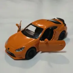 TOYOTA トヨタ GR86 ミニカー 1/37スケールのサムネイル