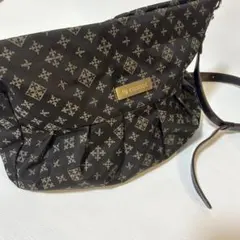 【russet】ラシット　フロントタック　モノグラムショルダーバッグ ブラウン