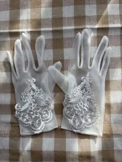 ブライダル用白い刺繍グローブ