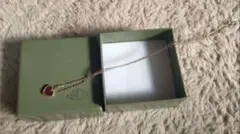 ハート型赤いペンダントネックレス