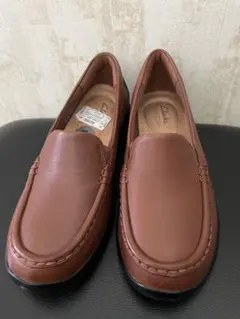 【新品未使用】Clarks クラークス ローファー US7 ブラウン レディース