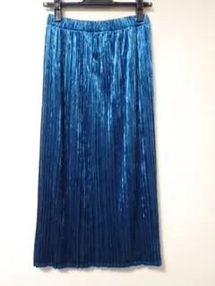 GU クラッシュベロアプリーツスカート ブルー