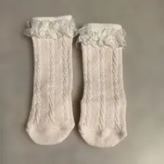 フリル付きピンクベビー靴下　　新生児