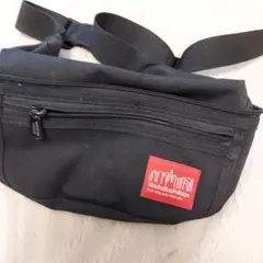 マンハッタンポーテージ黒 ナイロン ボディバッグ フロントポケット付き