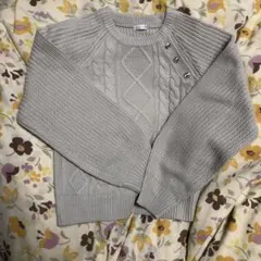 グレー ベージュ　ケーブル編み ニットレディース