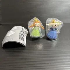 ガチャガチャ　アナと雪の女王　アイテムコレクション　アナ　エルサ