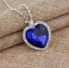 ブルー ネックレス