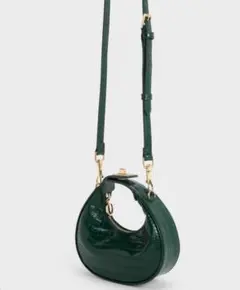 CHARLES&KEITH ミニクロックエフェクト ムーンバッグ