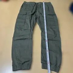 オリーブグリーン カーゴパンツ 全ポケットポタン付き