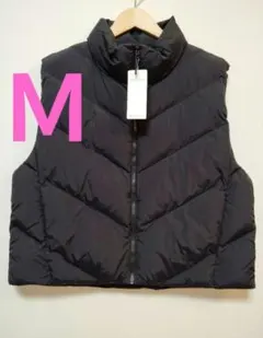 新品 UNIQLO パフテッククロップドベスト ブラック Ｍサイズ ユニクロ