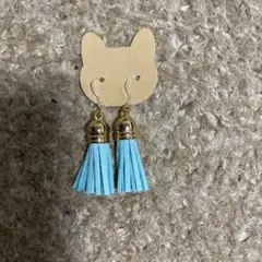 水色フェルトタッセルピアス