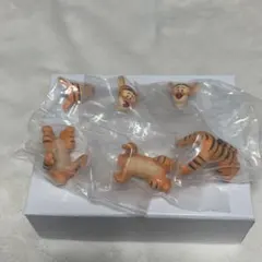 ならぶんです。Winnie the Pooh(ティガー)