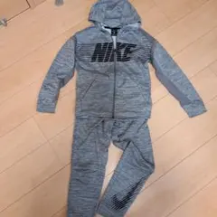 ジュニア150 　Nike ジャージ上下セット M グレー