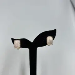 Item thumbnail for item 25a2f56b-e801-40d9-9fc5-ad33fe15f05b