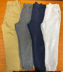 UNIQLOキッズボトムス130サイズ　4点セット
