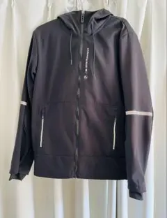 PUMA × BMWフードジャケット