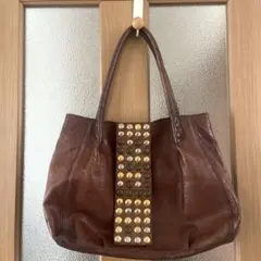 Salon レザー スタッズ ショルダーバッグ ブラウンのサムネイル
