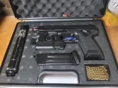 MP7A1 ガスブローバック 本体 ドットサイト サイレンサー付き - メルカリ
