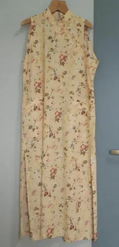 エプロンドレス☆ロング　小花柄ワンピース風
