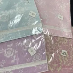 バレンシアガ等　ハンカチ　4枚　新品