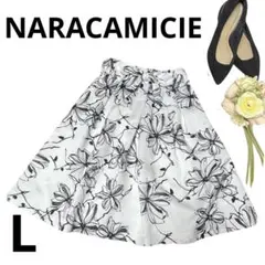 P/ 上品　花柄　フレアスカート エレガント　ひざ丈 白　黒　モノクロ　デート