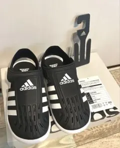 新品タグ付き　20cm adidas アディダス　キッズ スイムウォーサンダル