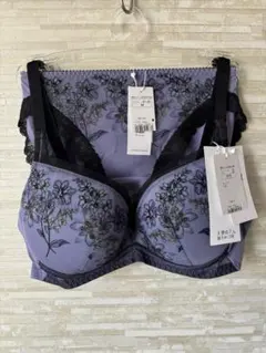 D75&M」トリンプ 天使のブラ 魔法のハリ感597 ノンワイヤーブラ&ショーツ