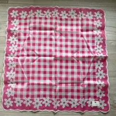 courrèges 花柄刺繍 ハンカチ ピンク