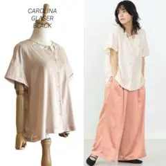 【CAROLINA GLASER BLACK】 花びら風ネック ブラウスのサムネイル