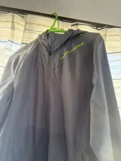 UNDER ARMOUR ウィンドブレーカー S
