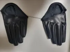 黒の合成皮革 指なしグローブ