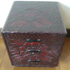 伝統工芸 工芸美術 鎌倉彫　KAMAKURA 3段引き出 ミニチェスト 小箪笥