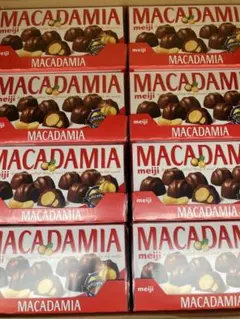 明治 アーモンド、マカダミアおまとめ販売 明治 アーモンドチョコおまとめ販売 - メルカリ