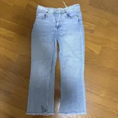 ZARA ライトブルー デニムパンツ