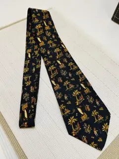 【美品】サルヴァトーレフェラガモ シルク ネクタイ イタリア製 総柄