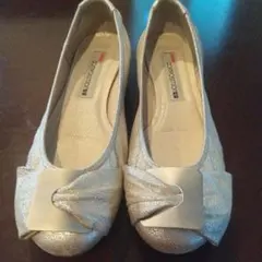 コンポジション フラットシューズ リボン付き