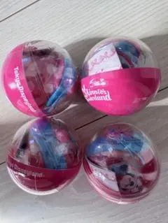 ディズニーパルパルーザ　ミニーのファンダーランド2026 カプセルトイ ポーチ