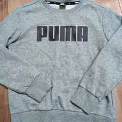 一回着用のみの美品☆PUMAプーマの長袖トレーナー　140