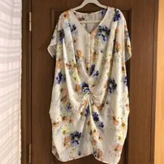 花柄チュニックのサムネイル